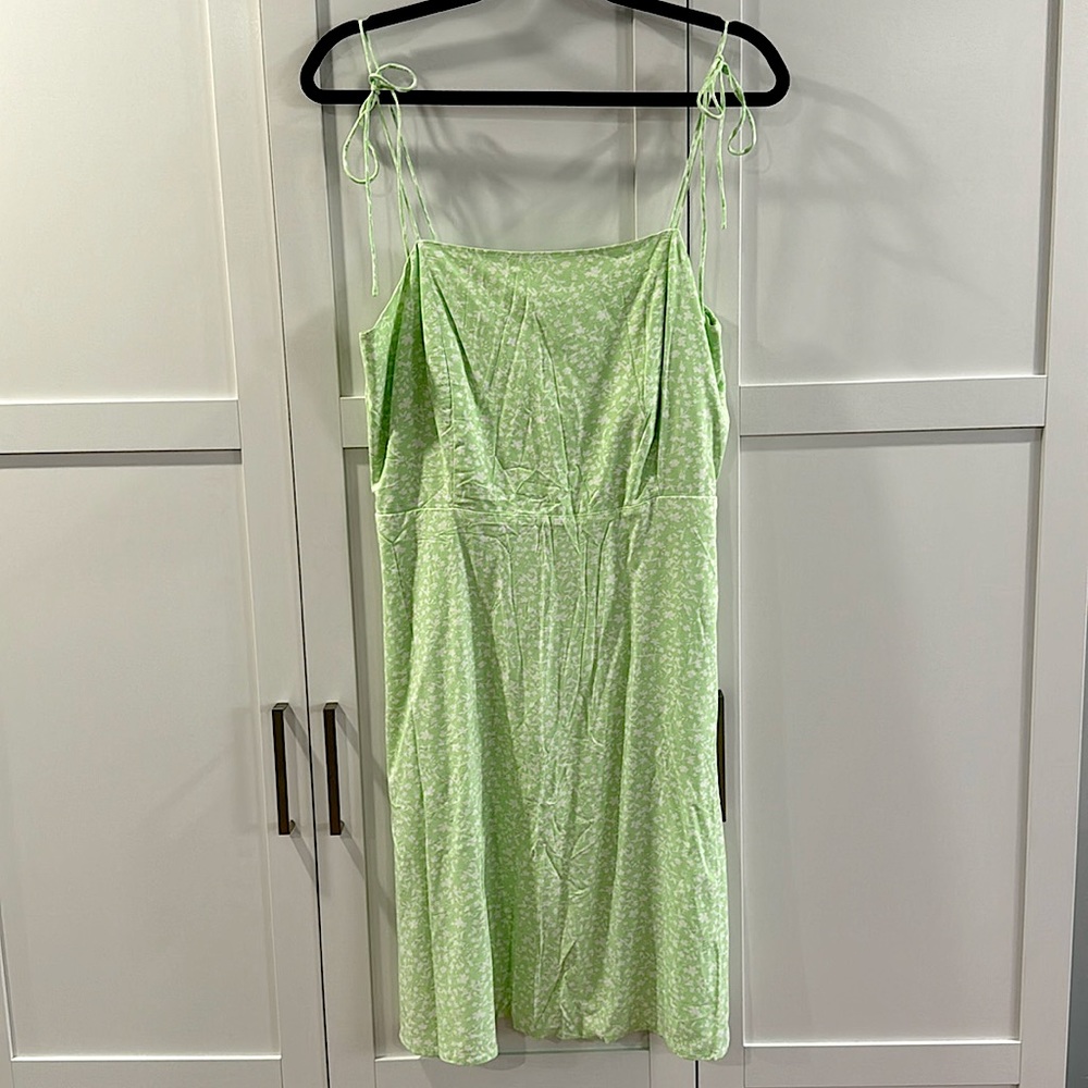 Old Navy dress. Green with white floral print fit and flare mini